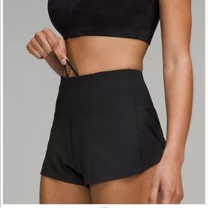 Lululemon Speed Up short
